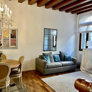 Apartament Santa Caterina: Charming, Treviso